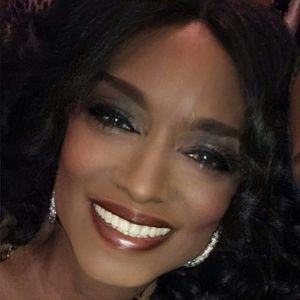 Meet your Posher, Anna marie